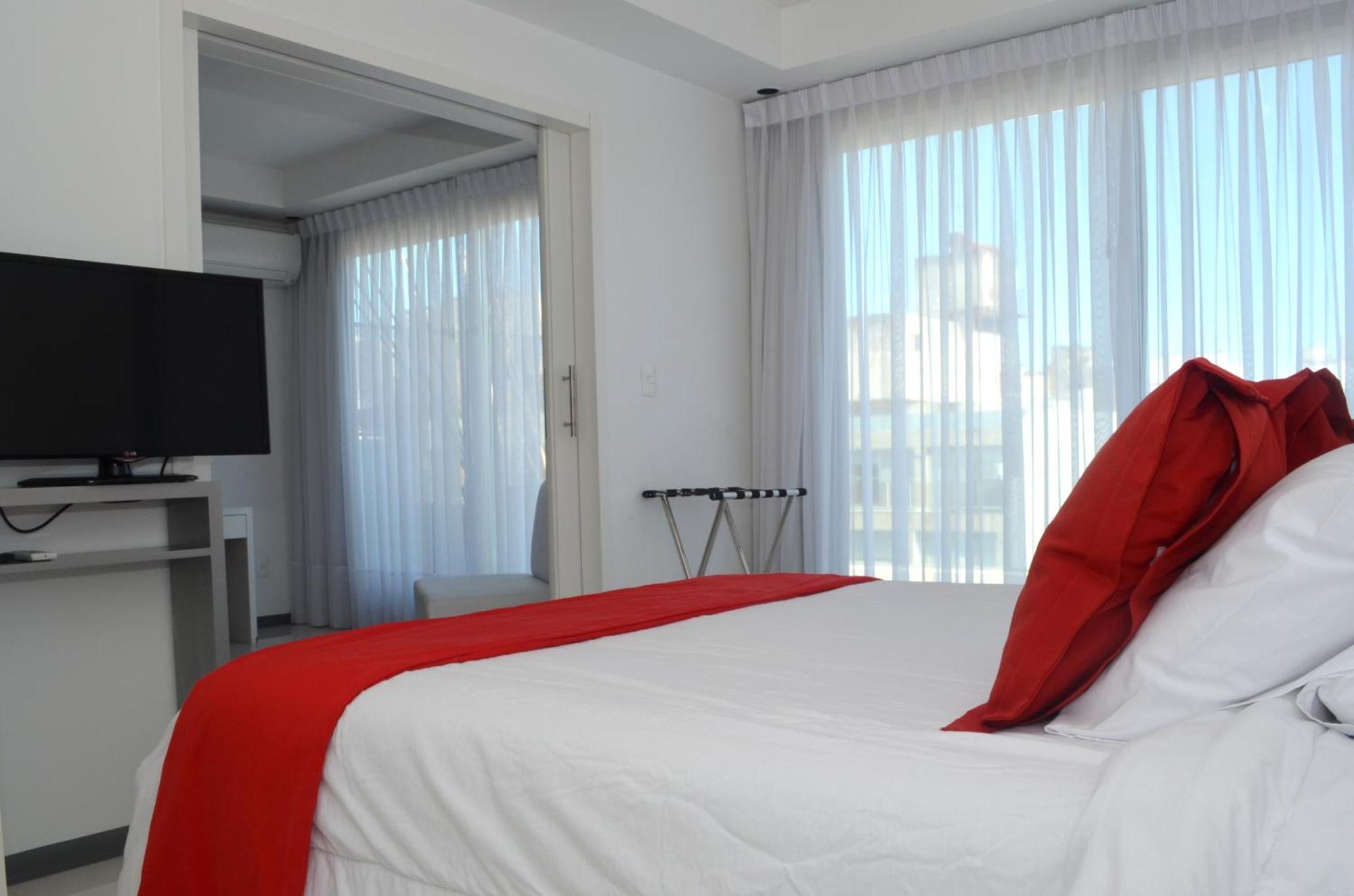 Hotel Gema Luxury Suites Montevideo Bilik gambar